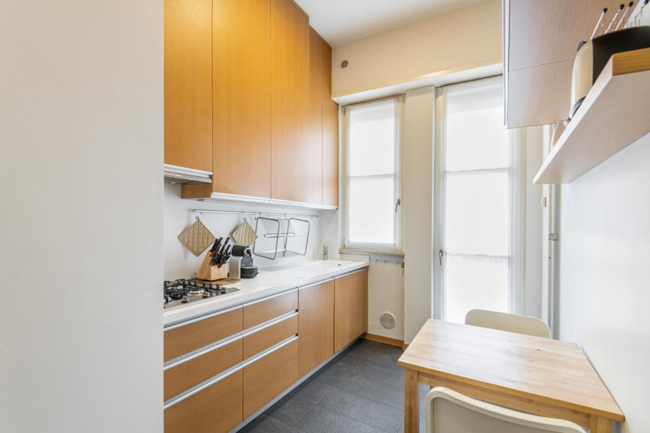 Ferienwohnung Easylife - Elegante Dimora Due Passi Dal Duomo Mailand Exterior foto