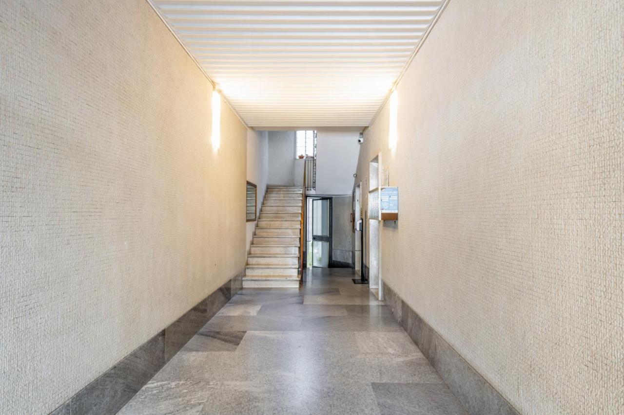 Ferienwohnung Easylife - Elegante Dimora Due Passi Dal Duomo Mailand Exterior foto